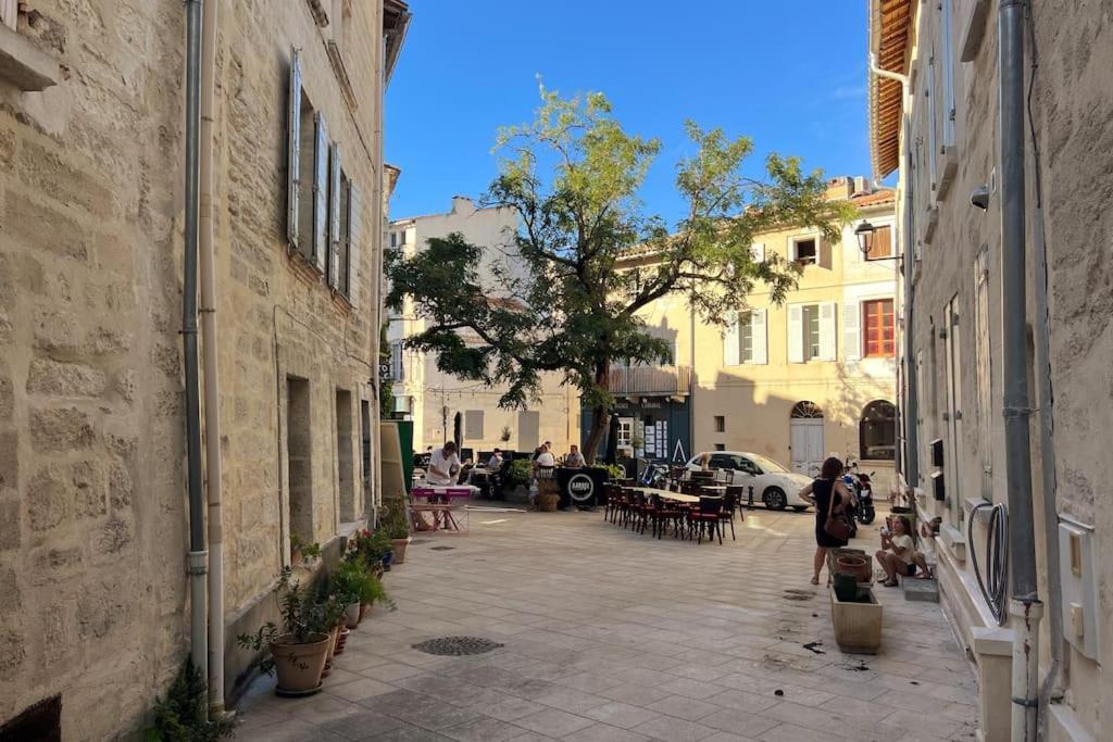 Le Figuier - Clim - Wifi Apartment Villeneuve-les-Avignon Bagian luar foto